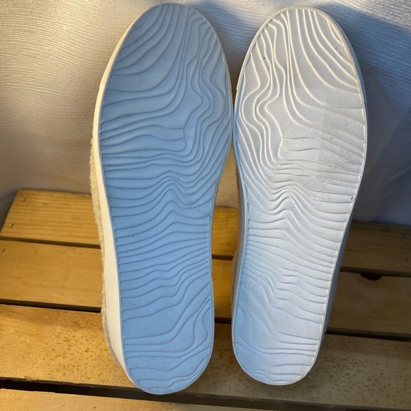 Steven New York Sherpa Sneakers, size 7 - Picture 7 of 7